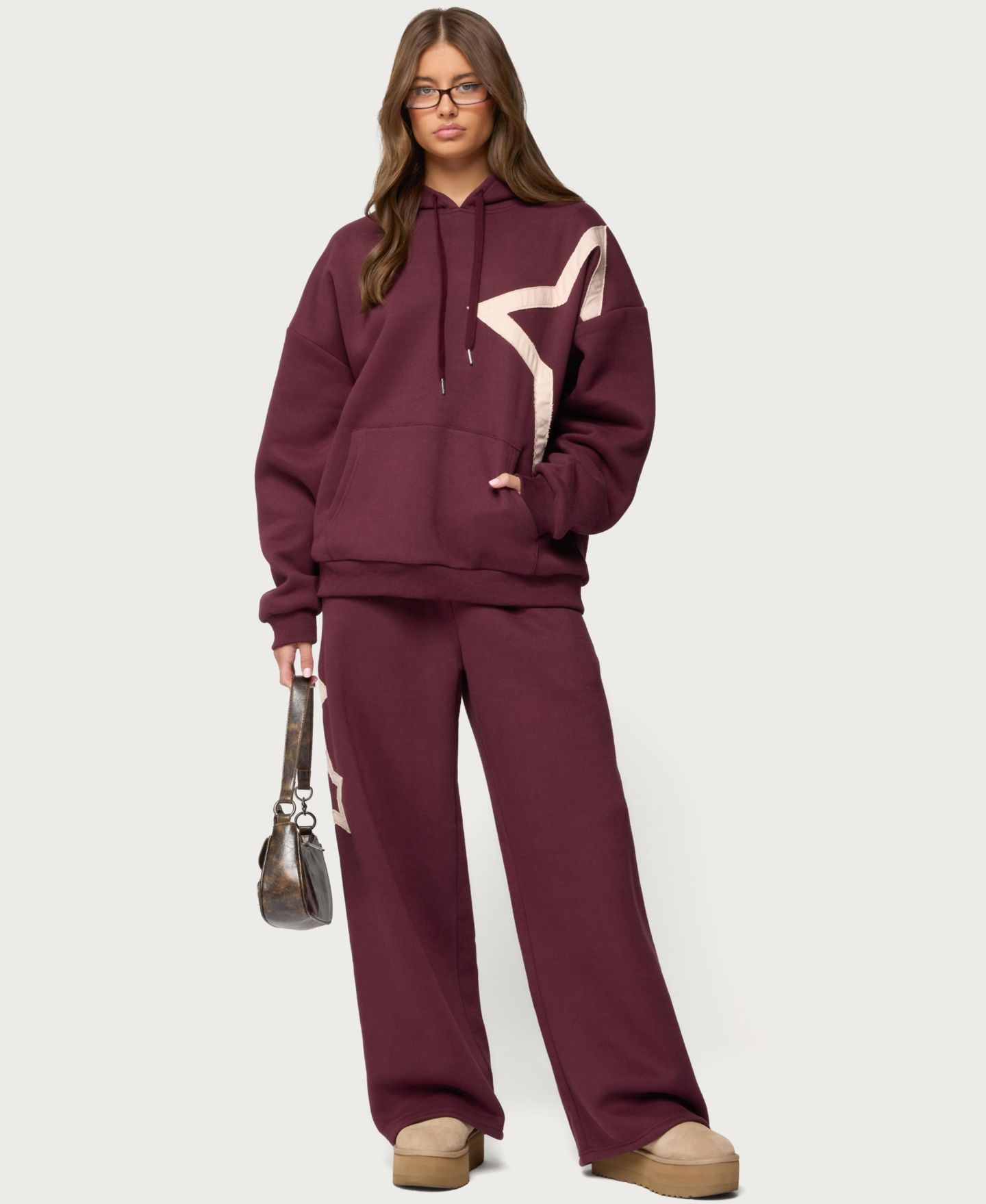 Женские брюки Edikted Starly Straight Leg Sweatpants, цвет: Бордовый — фото 5