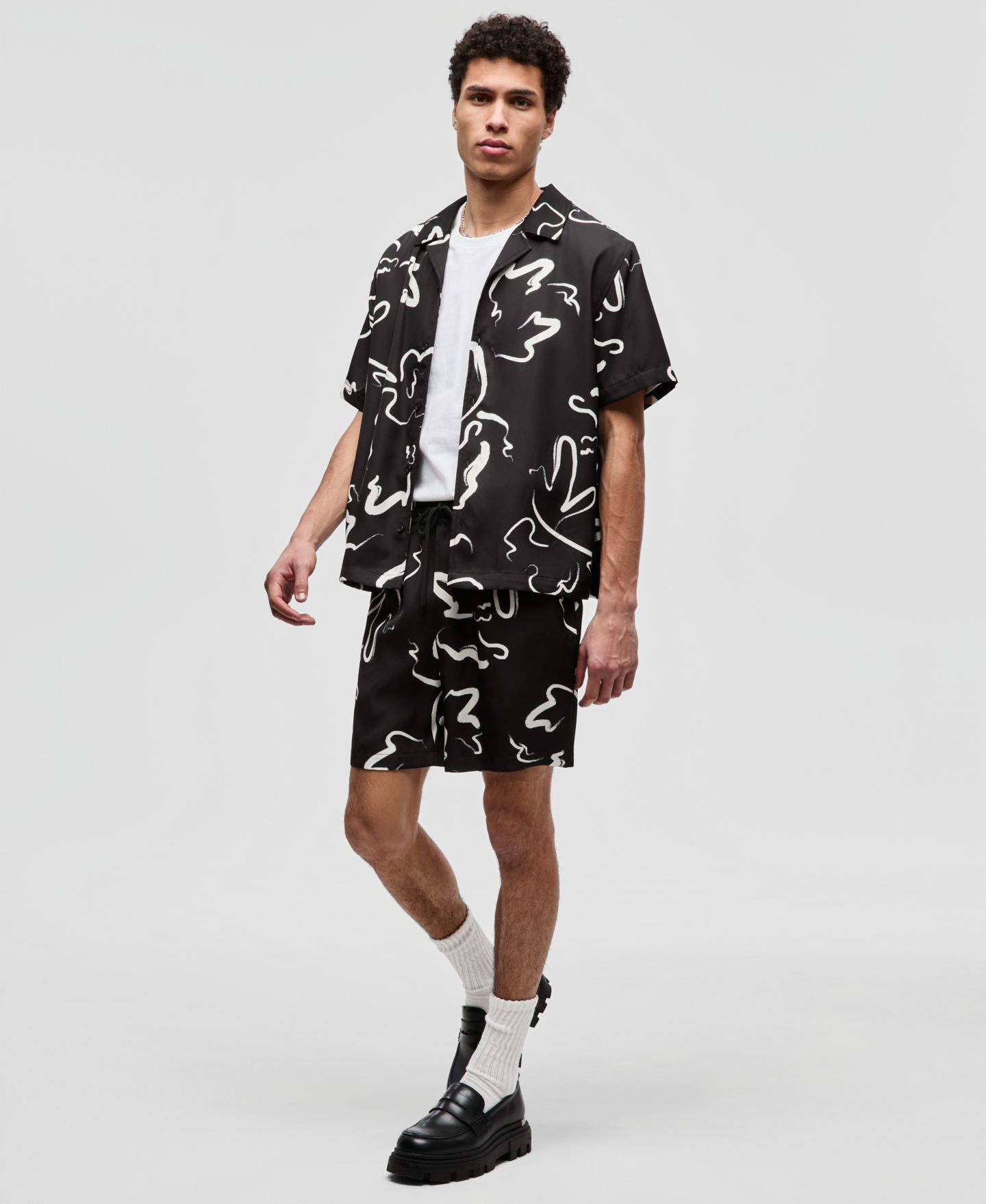 Мужские шорты Mode of One Printed Woven Pull-On, цвет: Чёрный — фото 1