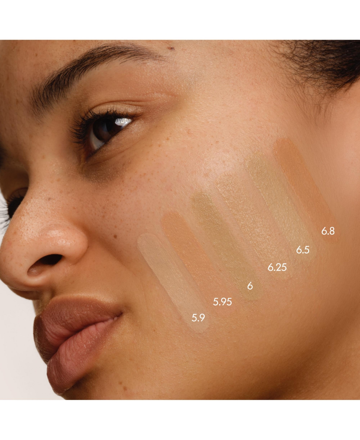Armani Luminous Silk Natural Glow 24-Hour Wear Blurring Liquid Foundation, 1.0 oz.