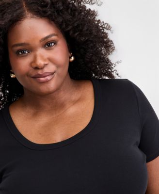 Trendy Plus Size Scoop Neck Short-Sleeve T-Shirt
