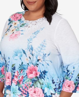 Plus Size Classic Ombre Border Floral Lace Top