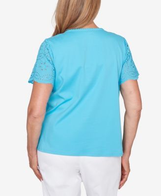 Women's Classic Solid Eyelet Sleeve T-Shirt with Necklace