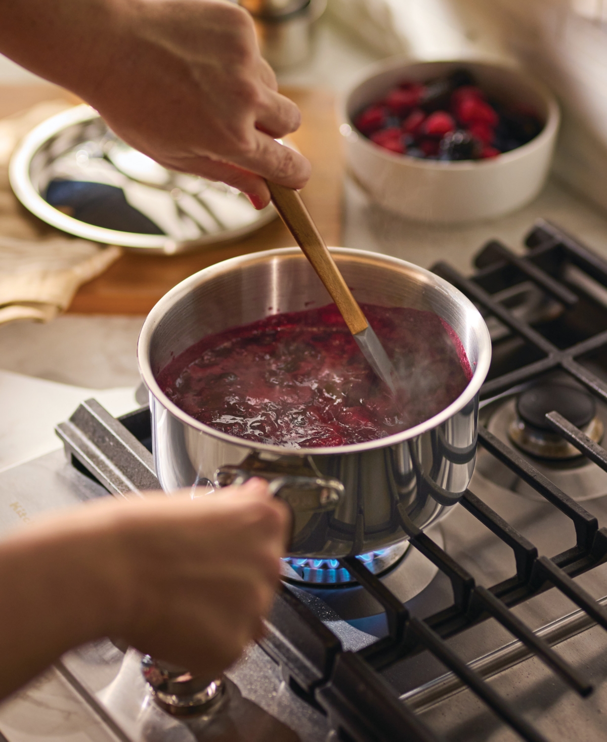 Anolon EverLast Stainless Steel 8.5" Tri-Ply Clad Saucepan