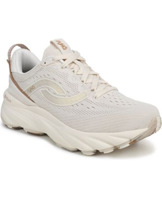 Women's Distance LX Round Toe Sneakers