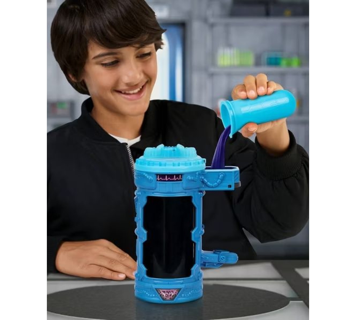 Mr Beast Lab Mutators Mutation Chamber Lightning Panther Action Figure