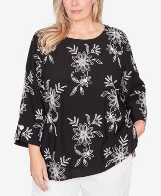 Plus Size Classic Tossed Floral Embroidered Top