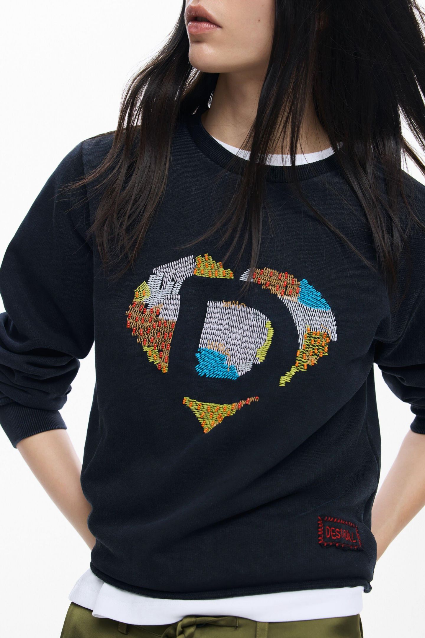 Женские толстовки Desigual Sweatshirt Logo Beads, цвет: Чёрный — фото 6