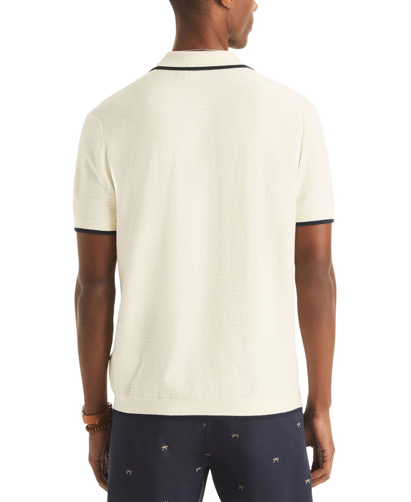 Мужское поло Nautica Textured Short-Sleeve Polo Shirt, цвет: Миндальный — фото 2