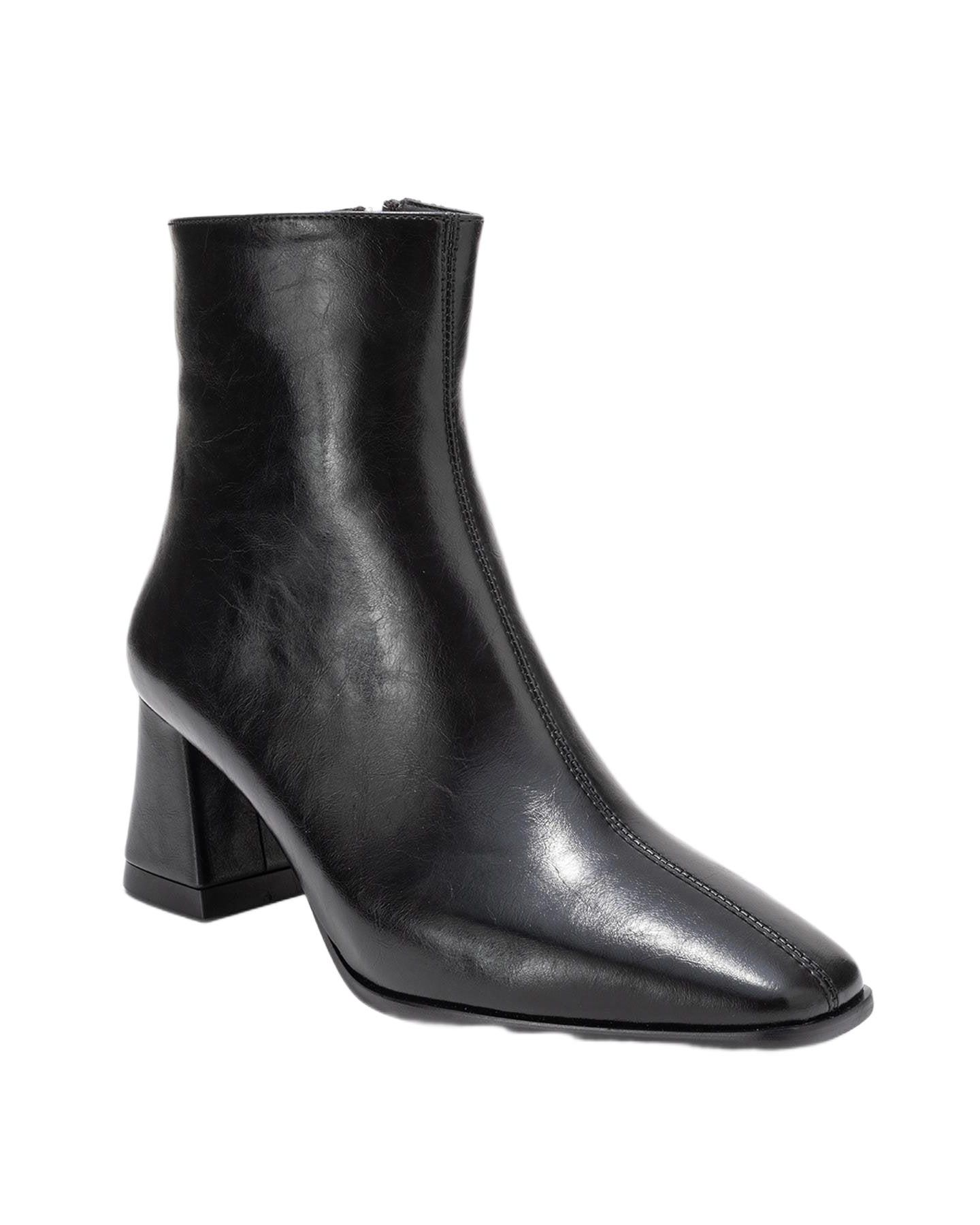 Женские ботинки Prologue Shoes Arven Block Heel Boot, цвет: Чёрная искусственная кожа — фото 1