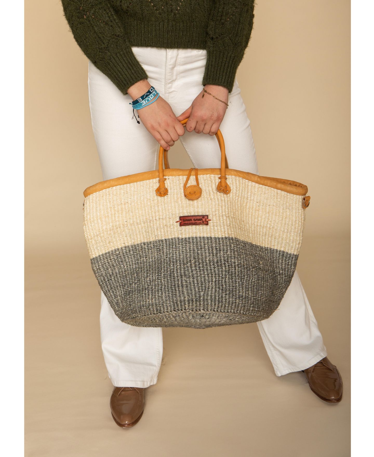 Женская сумка SAWA SAWA Ash and Ivory Wisdom Handmade Sisal Straw Basket, цвет: Молочный / Серый — фото 2