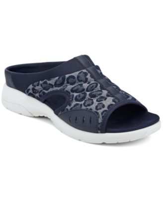 Women's Traciee Lightweight Flat Easy-On Sandals