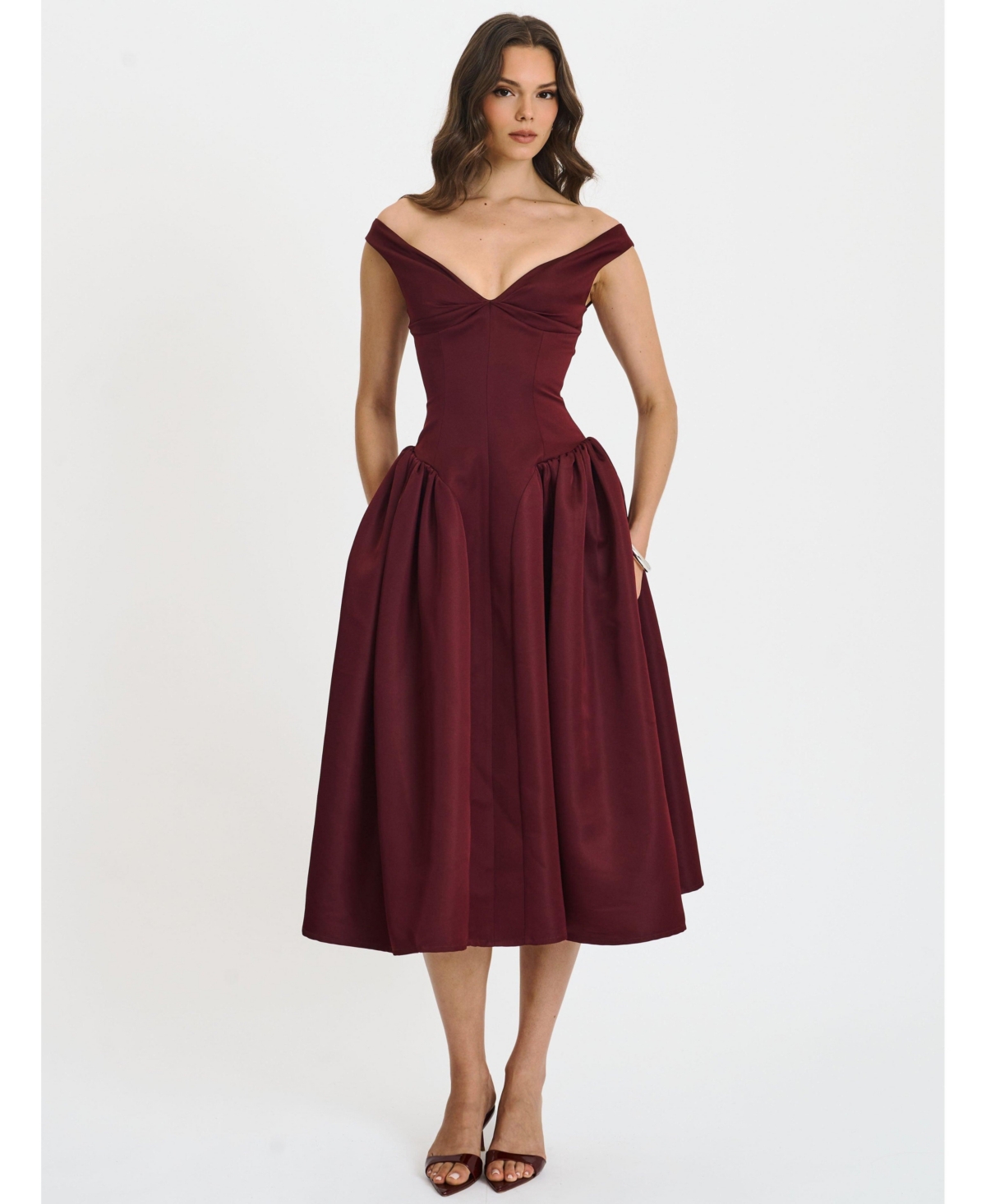 Miss Circle Women's Omella Burgundy Ruched Bust Sweetheart Flared Maxi Dress