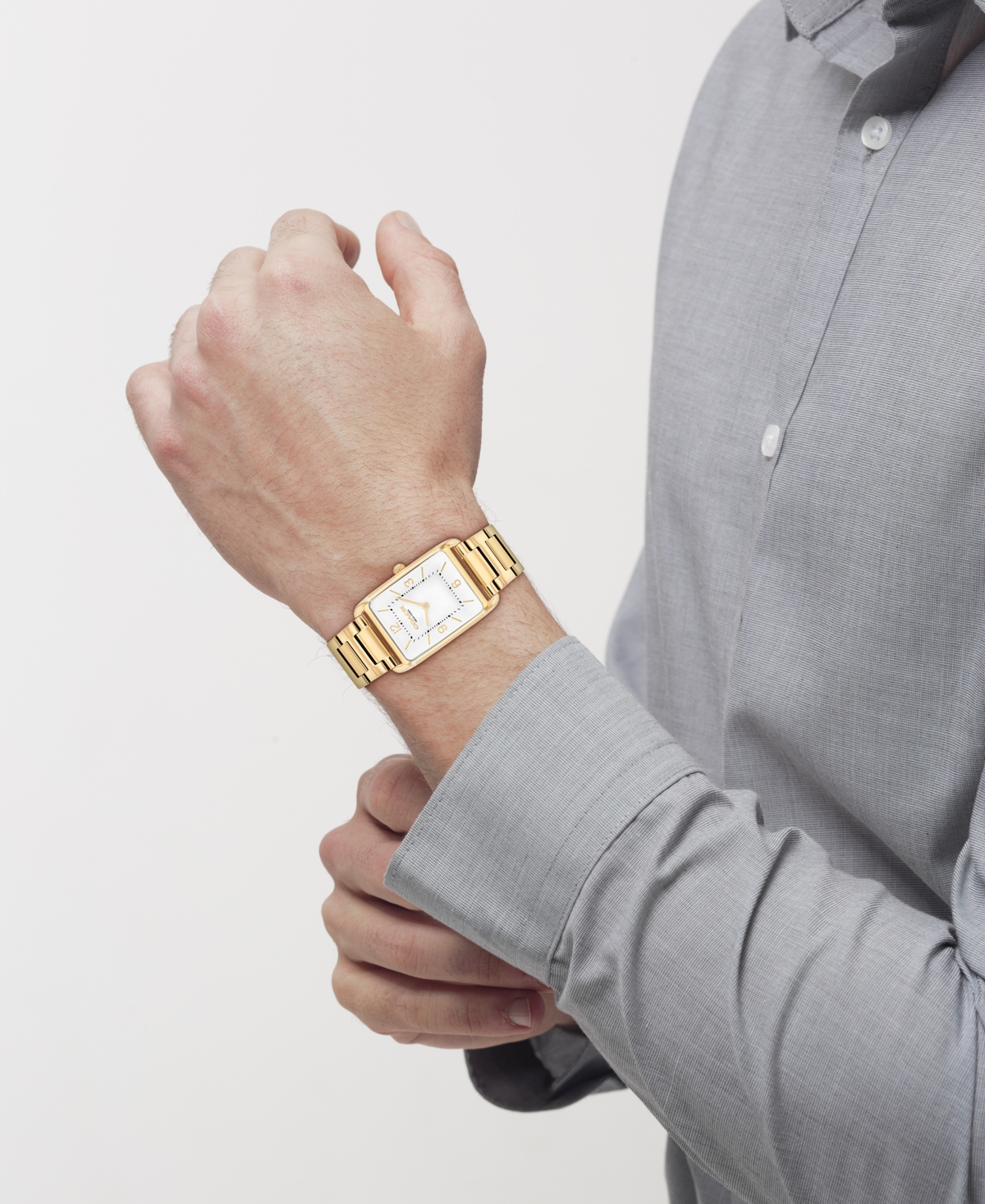 Coach Unisex Elliot Gold Tone Stainless Steel Bracelet Watch, 32x26mm