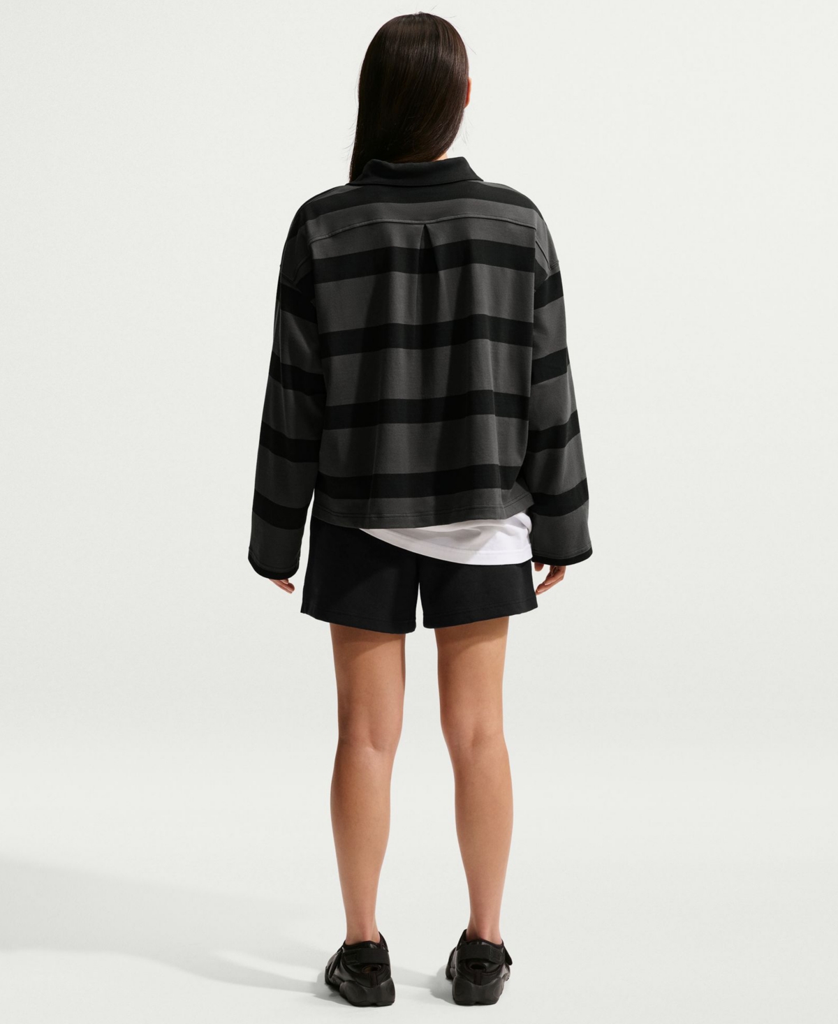 Nike Women's Sportswear Oversized Collared Neck Top