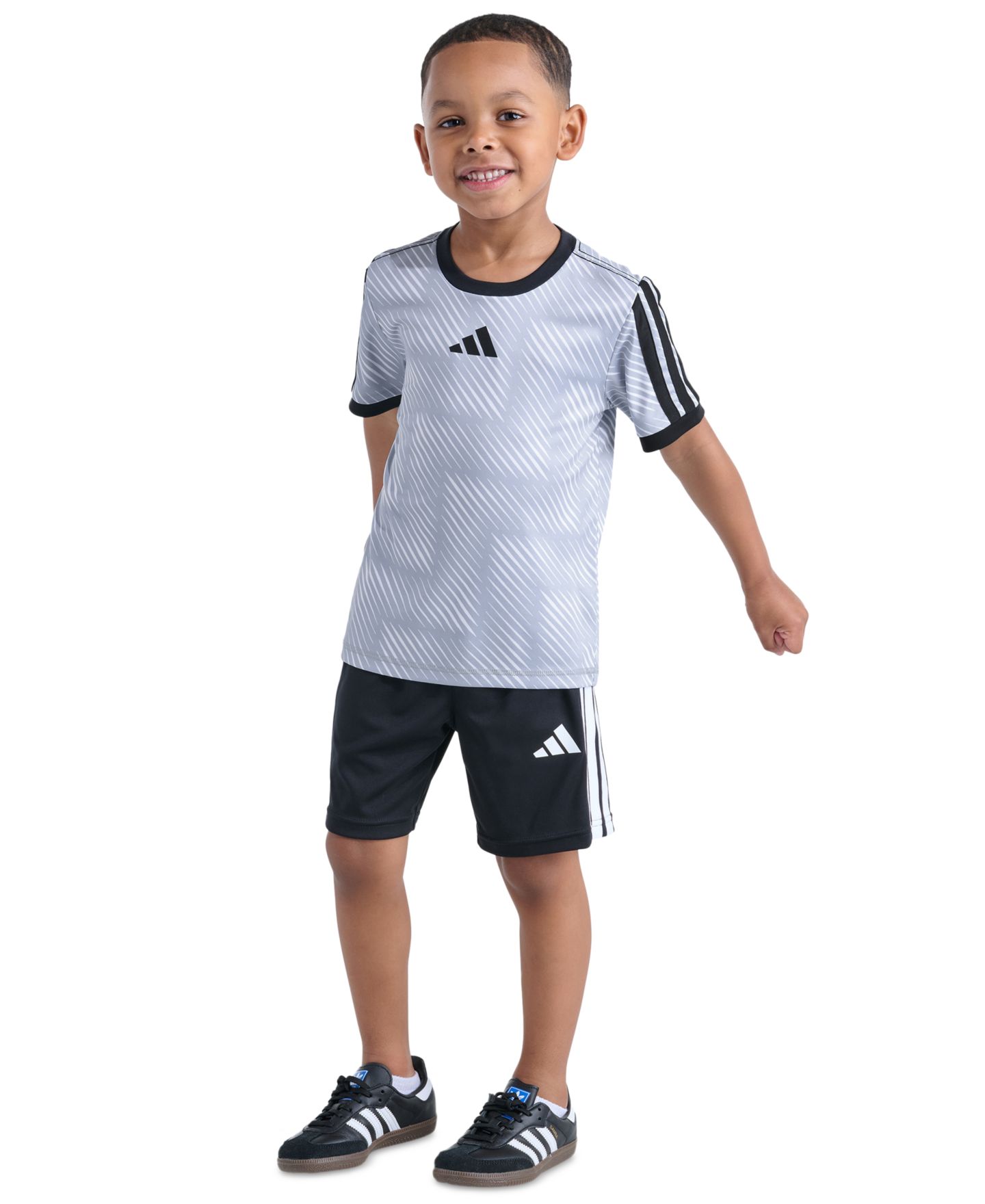 adidas Boys' 2T-7 Printed T-Shirt and Shorts, 2-Piece Set, цвет: Чёрный / Синий — фото 2