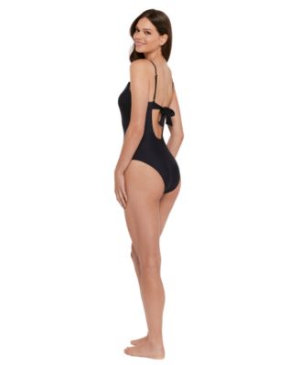 Women's Scoop Neck One-Piece Swimsuit