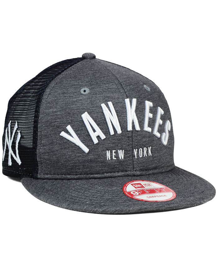New York Yankees New Era BLACK Tone Rope Golfer Trucker Snapback