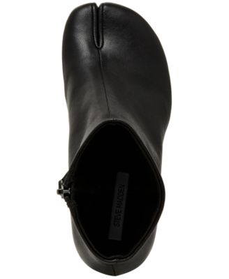 Women's Caro Split-Toe Cylinder Heel Booties