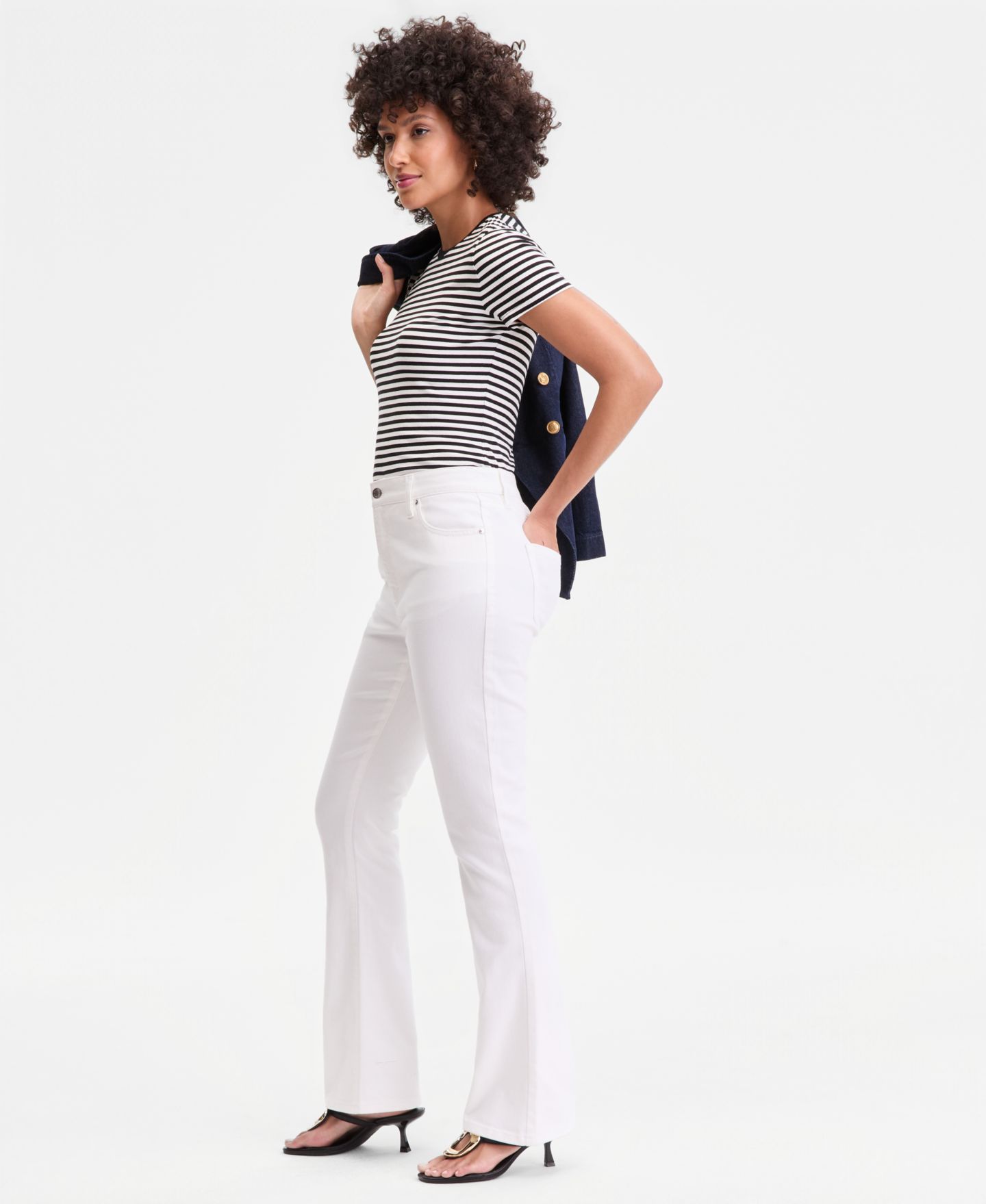 Женские джинсы I.N.C. International Concepts High-Rise Bootcut, цвет: Яркий белый — фото 4
