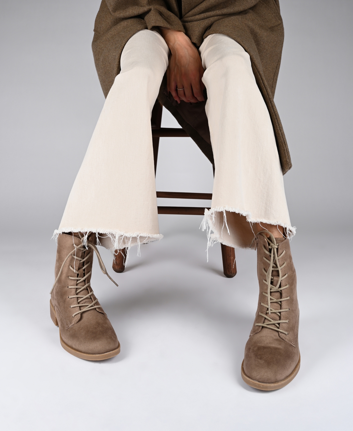 Journee Collection Women's Vienna Lace Up Stacked Heel Booties