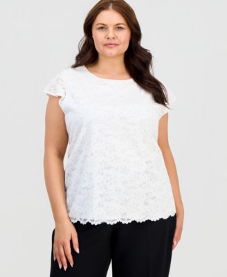 Plus Size Stretch Lace Flutter-Sleeve Top