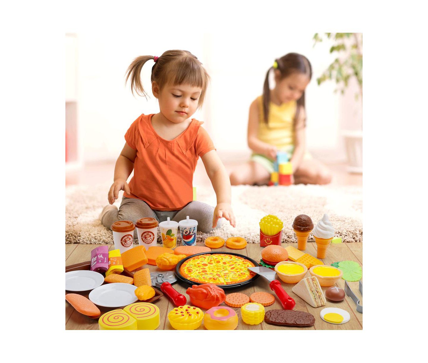 Детские игрушки Bruce & Shark 56-Piece Kids Pretend Diner Playset, Toy Food Set with Hamburger, Fries, Sandwich & Waffle, цвет: Жёлтый — фото 5