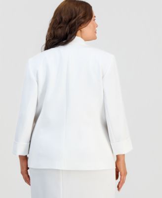 Plus Size One-Button Notched-Collar Blazer