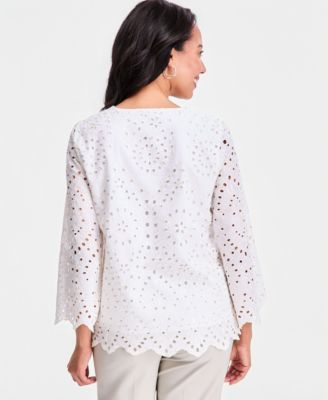 Women's Novelty Eyelet 3/4-Sleeve Top