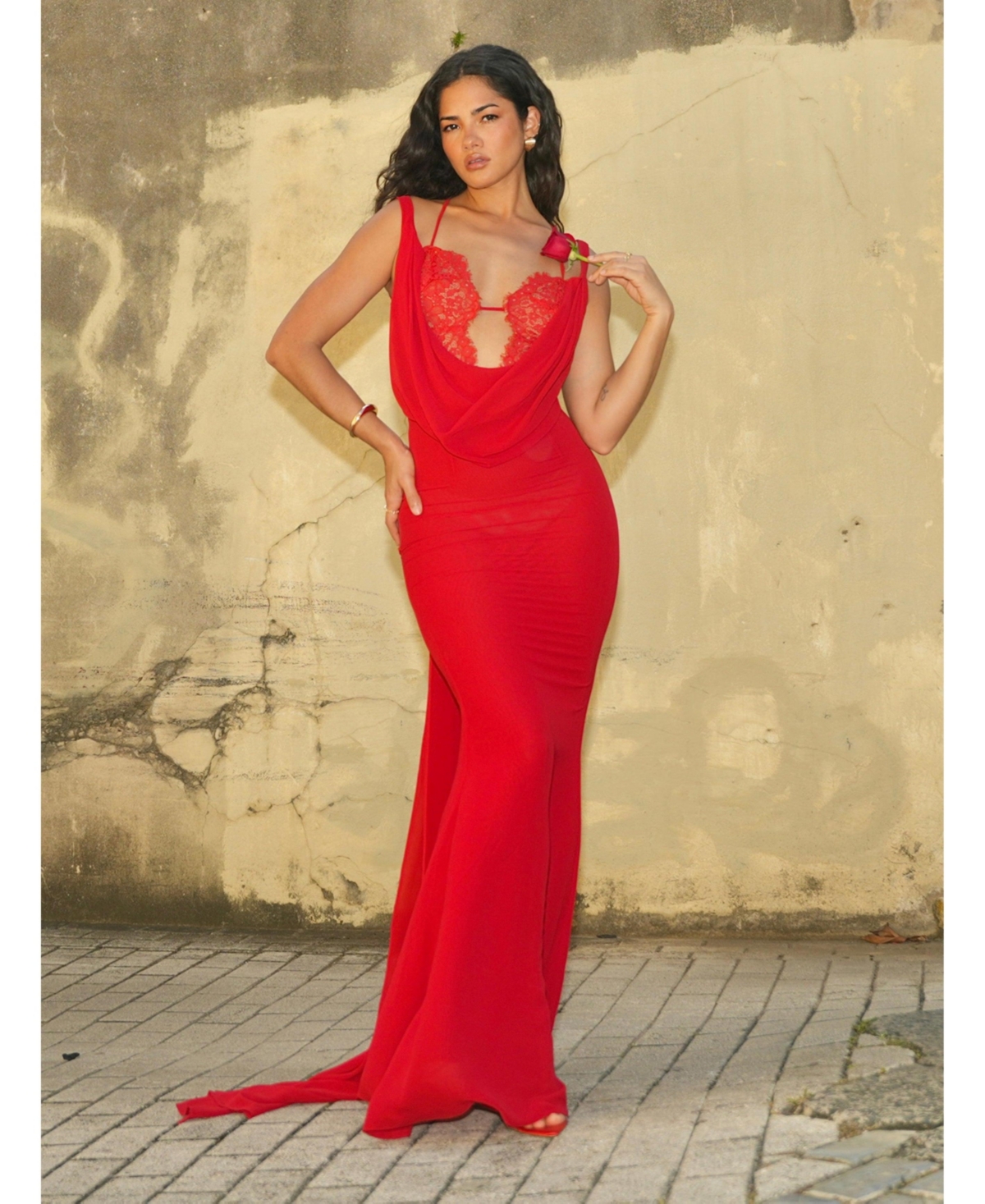 Miss Circle Women's Ulanda Red Chiffon Lace Backless Maxi Train Dress