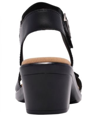 Women's Emily2 Amanda Round Toe Sandals