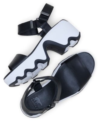 Women's Kinetic Aura Y-Strap Round Toe Sandals