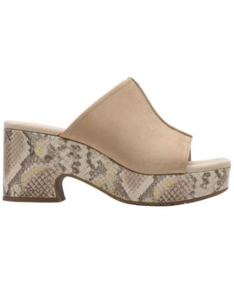 Women's Nerisa Vine Round Toe Wedge Sandals