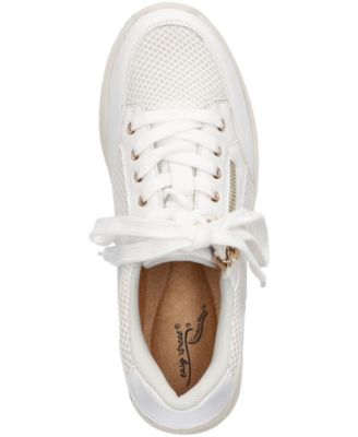 Women's Barrie Round Toe Sneakers