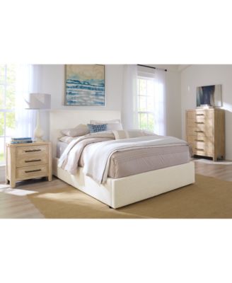 Marcel 77" Upholstered Flanged Seam Queen Bed 