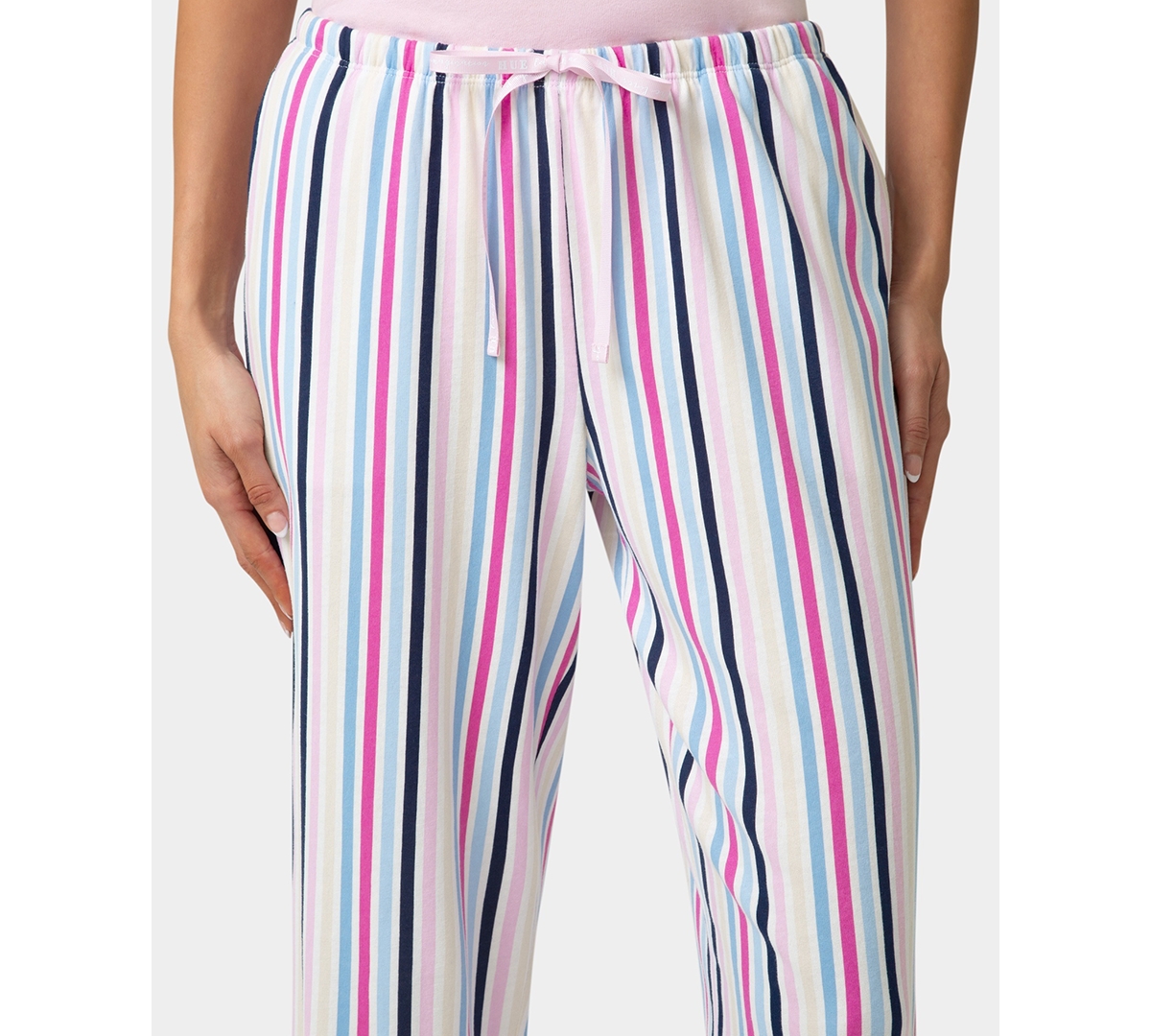 Hue Women's Printed Mid-Rise Pants