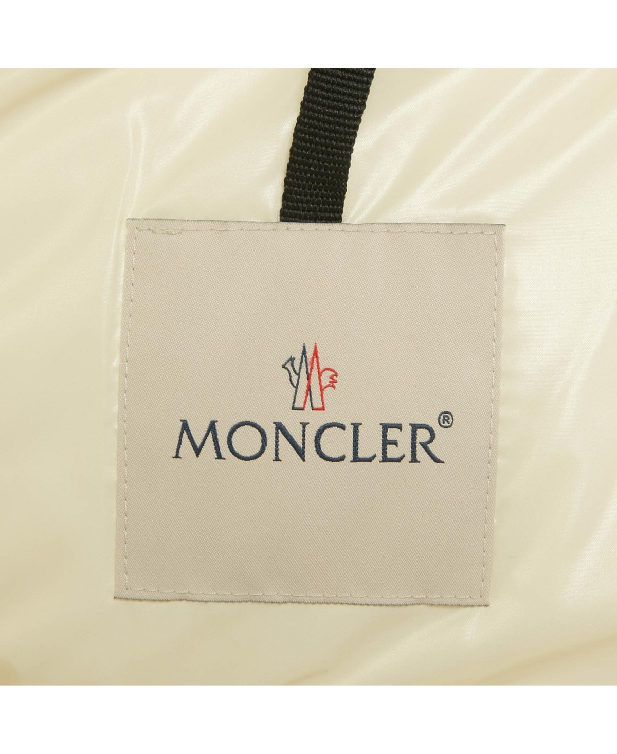 Pre-Owned Moncler Women's White Synthetic Down Puffer Jacket