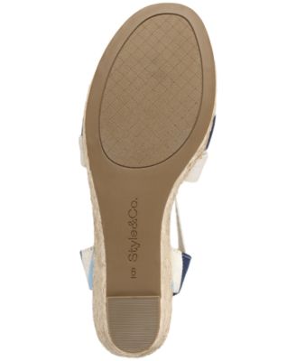 Women's Siennaa Closed Toe Wedge Espadrilles