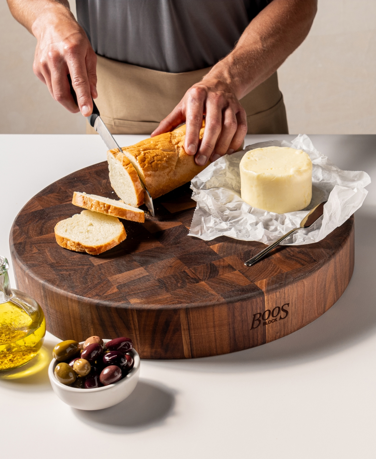John Boos Ccb Round 18" Wooden Walnut Cutting Board