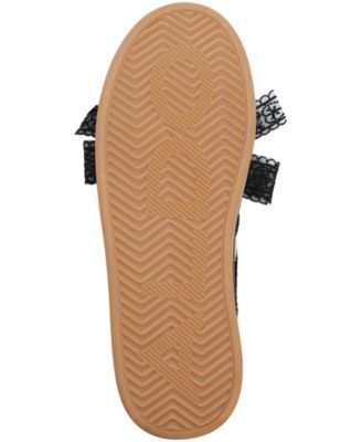 Women's Paotlan Lace-Up Jogger Sneakers