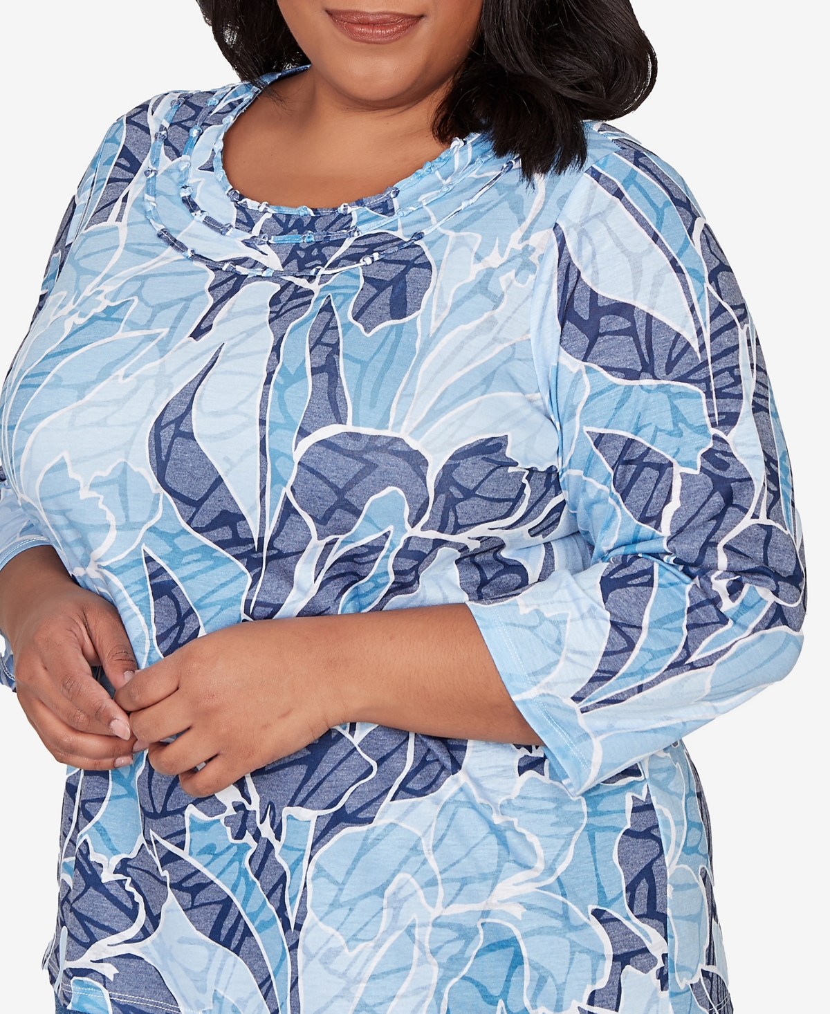 Alfred Dunner Plus Austin Monotone Patch Print Knotted Detail Top