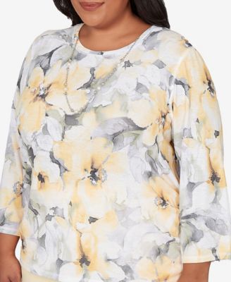 Plus Size Al Fresco Watercolor Floral Side Ruched Top with Necklace