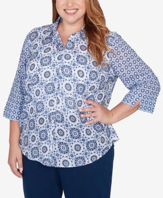 Plus Size Mykonos Geometric Button front closure Collared Top