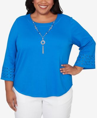 Plus Size Mykonos Eyelet Sleeve Solid Top with Necklace