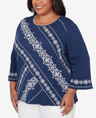 Plus Size Mykonos Diagonal Scroll Embroidered Crew Neck Top