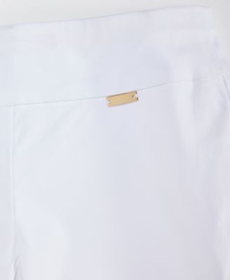 Petite Tummy-Control Pull-On Capri Pants