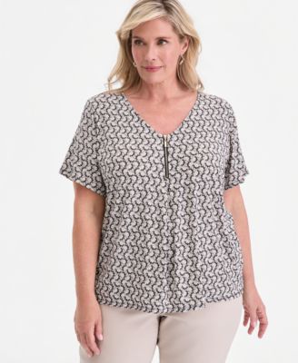 Plus Size Zippered V-Neck Top