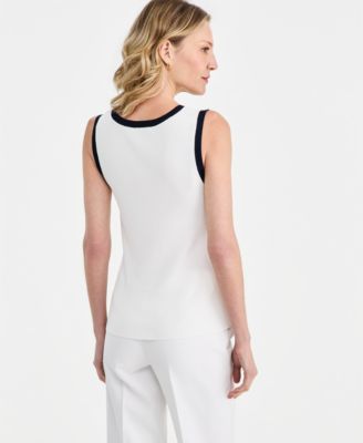 Women's Scoop-Neck Sleeveless Top