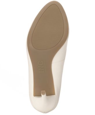 Women's Bina Round-Toe Pumps