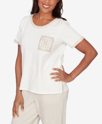Petite Natural Wonder Crochet Pocket Short Sleeve T-shirt