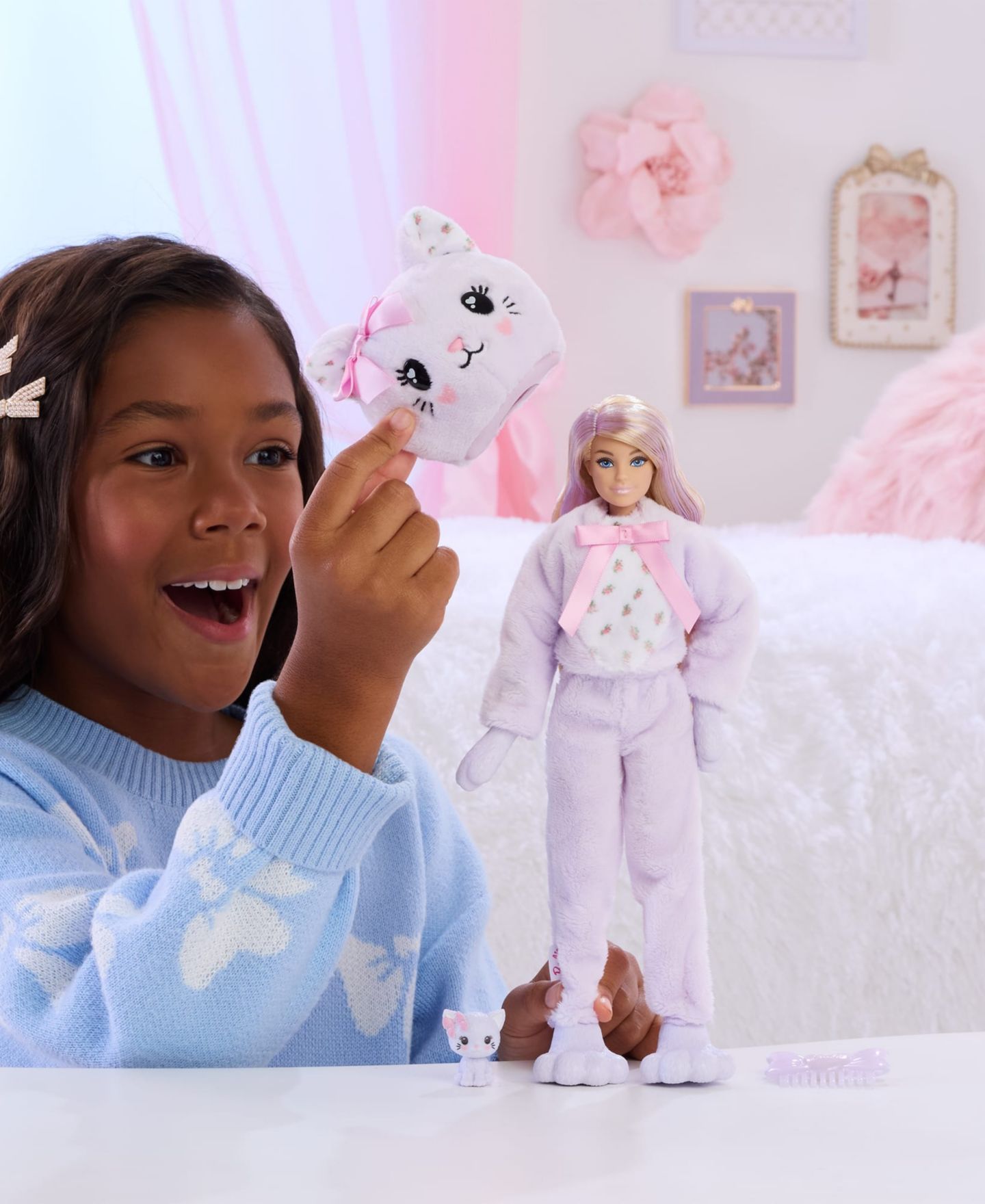 Детская кукла Barbie Cuddly Series Kitten Color-Change Fashion Doll with Mini Pet, Ages 3+ — фото 6